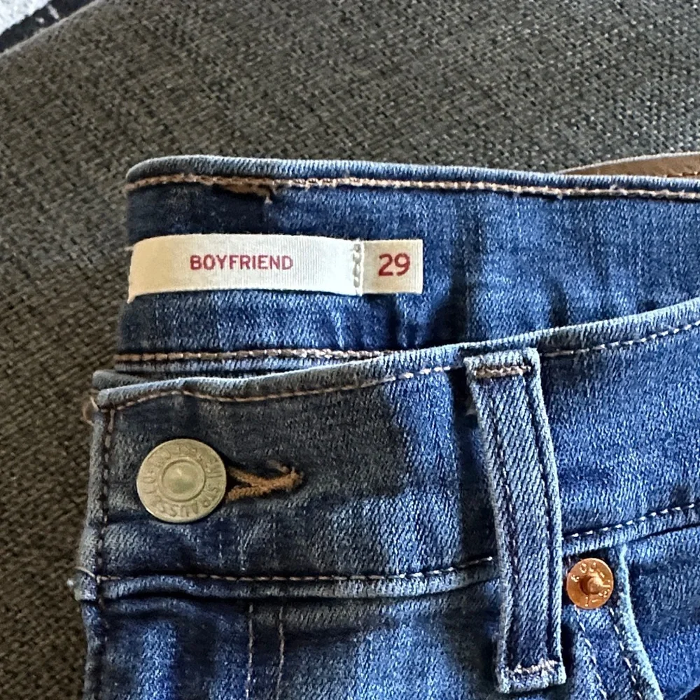 Levi's Women's Boyfriend Jeans in Blue - Picture 4 of 7